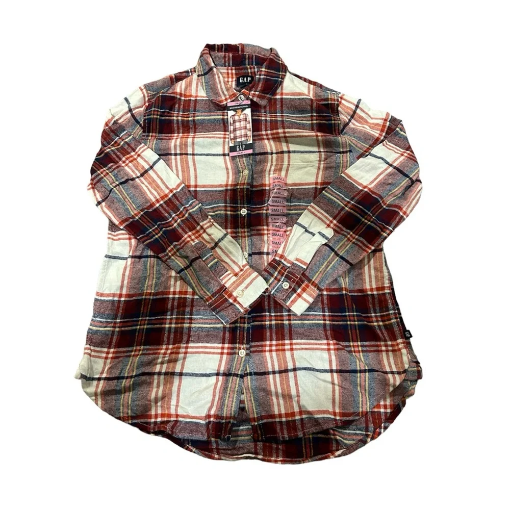 🐆3/$15 NWT Gap Flannel button down top - Picture 3 of 6